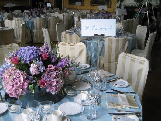 Wedding table display showing an idea for a wedding colour scheme